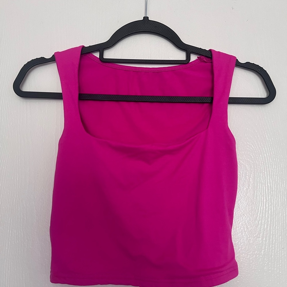 SHEIN Pink Fitted Crop Tank Top
